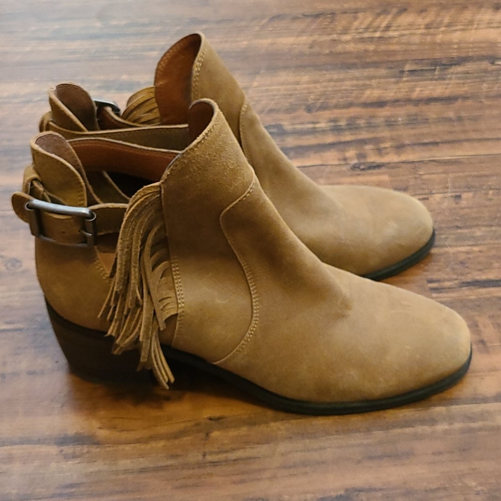 Lucky brand ankle boots peakaboo fringe sz 8!
